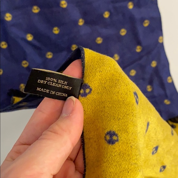 100% silk scarf - Picture 2 of 3